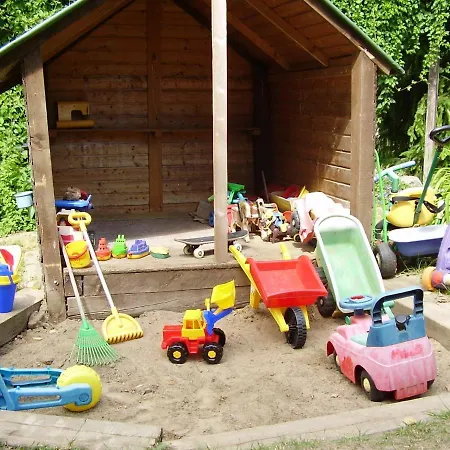Апартаменты Plush With Garden In Bastorf