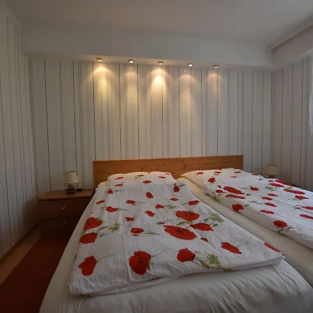 Апартаменты Plush With Garden In *